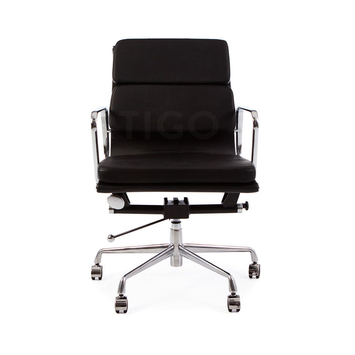 Soft Pad Eames Style Office Chair on Castors