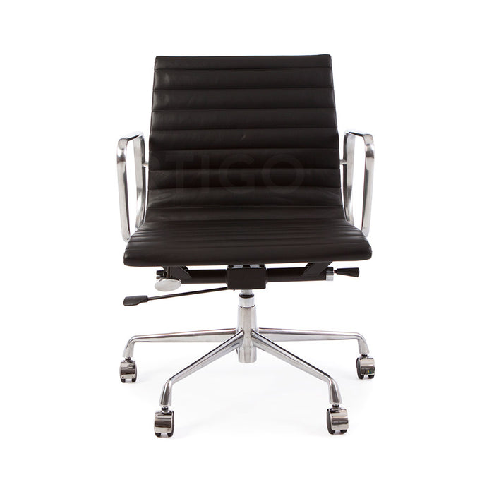 Ribbed Eames Style Office Chair on Castors